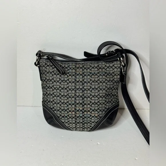 Coach Soho Signature Mini C Jacquard/Leather Crossbody Swingpack Bag Black Y2K - Picture 1 of 12